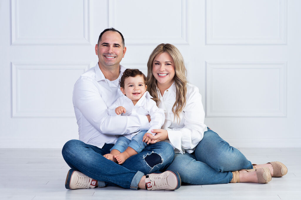 First birthday photo of baby and family in studio – Cloud 9 Studios in Wesley Chapel
